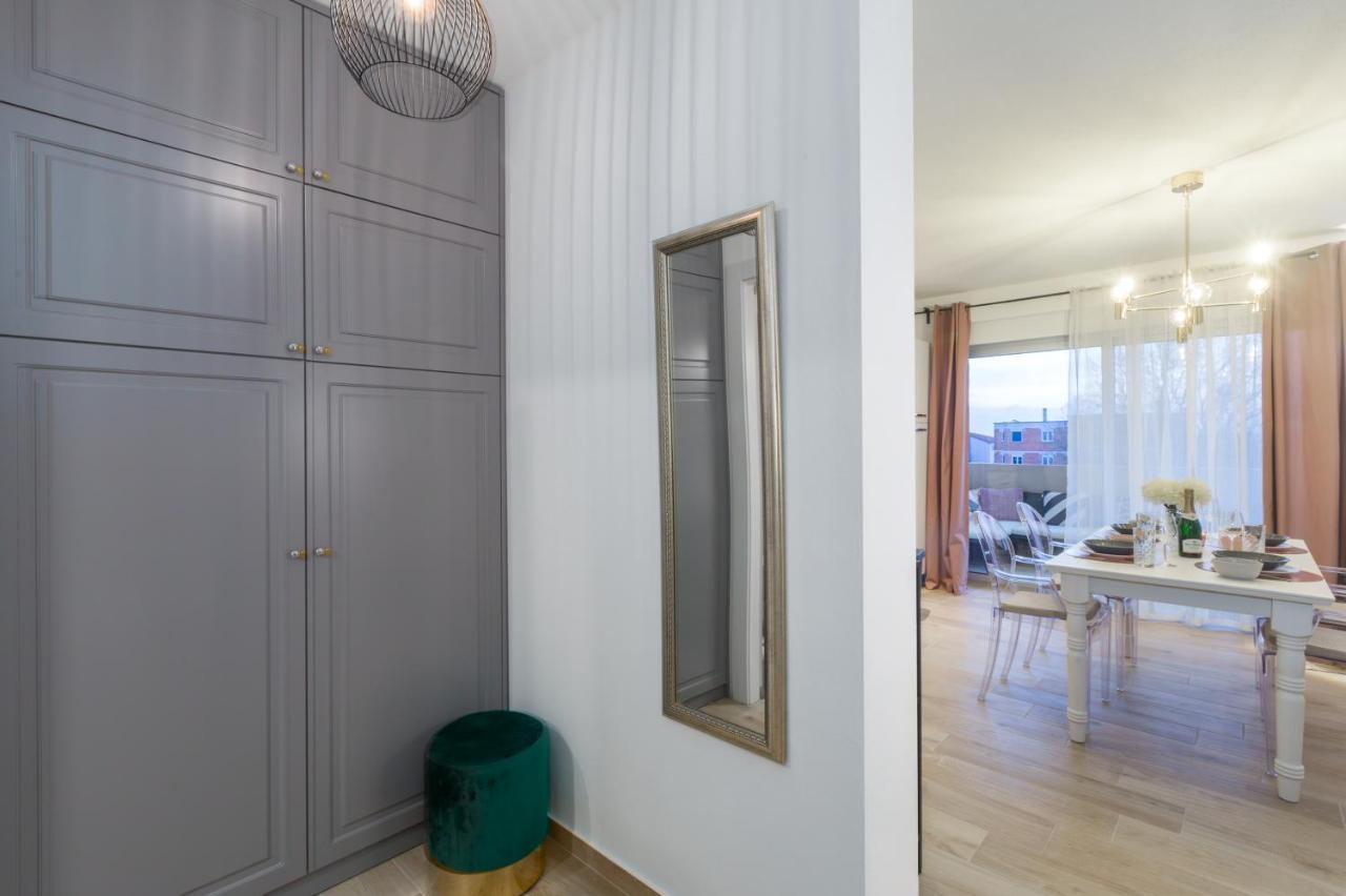 Apartment Eden เมดูลิน ภายนอก รูปภาพ